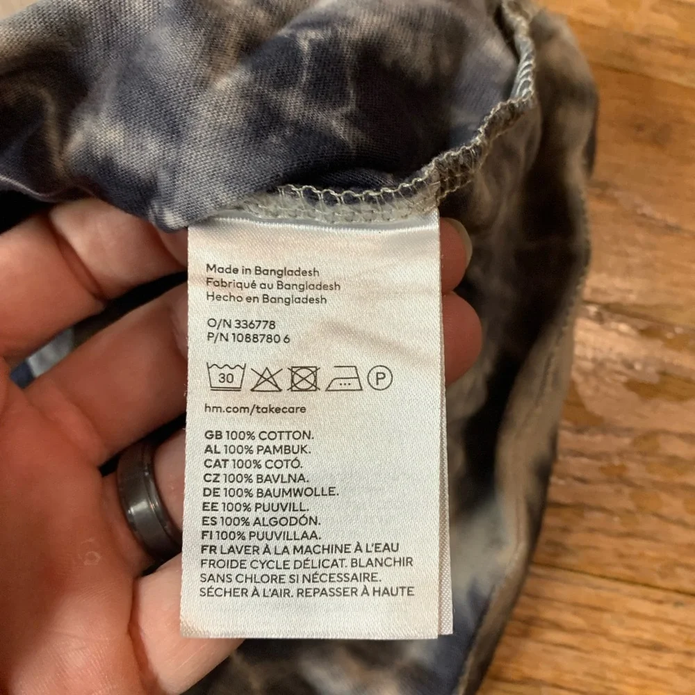 H&M Divided Oversized Tie Dye T-Shirt Black Grey XL - Picture 4 of 7